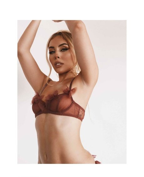 Maya Mazor OnlyFans Bilder