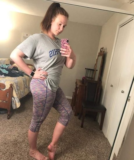 Ashleigh Burton OnlyFans-Leaks