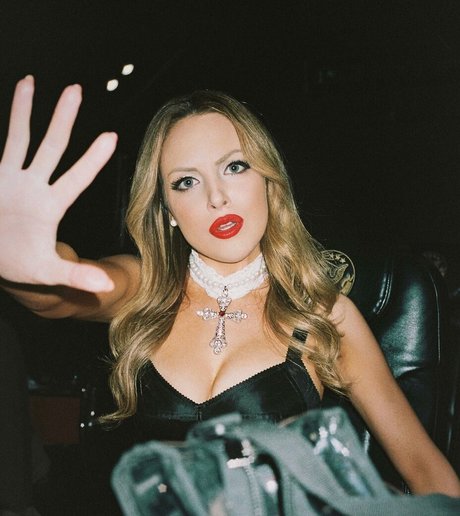 Elizabeth Gillies XXX OnlyFans