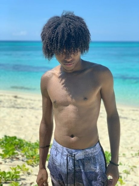 OfficialMikey242 Leaked OnlyFans Bilder