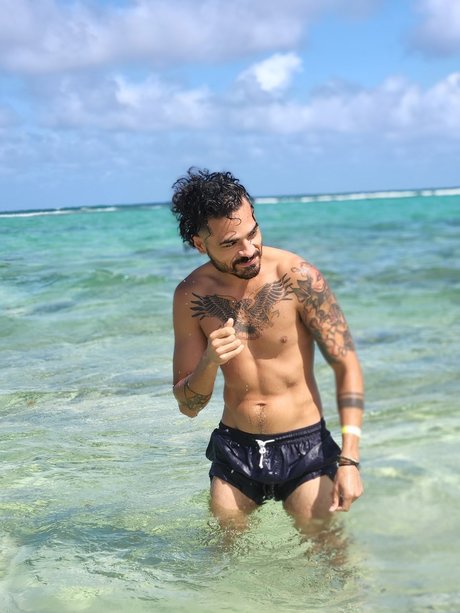 Aar n OnlyFans kostenlos geleakt