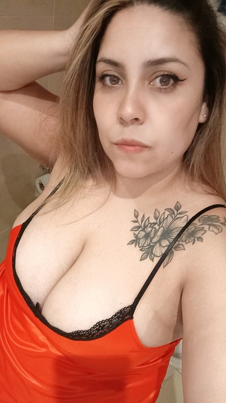 Alma OnlyFans explizite Inhalte