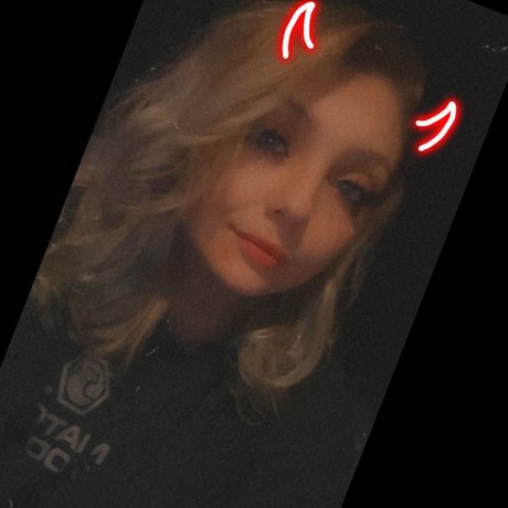 NitaTheGhost OnlyFans-Fotos