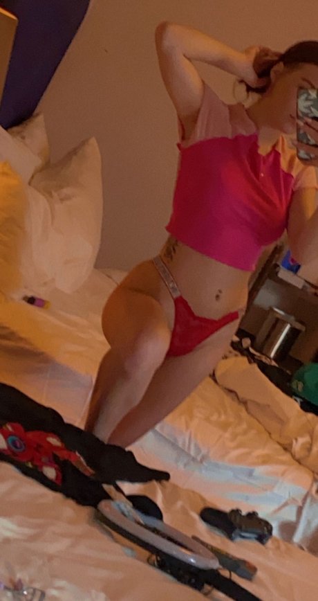 Fun Size Nacktbilder von OnlyFans geleakt