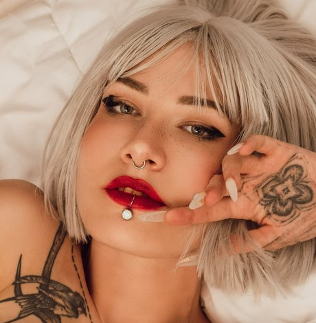 OnlySky by Skydot OnlyFans Bilder