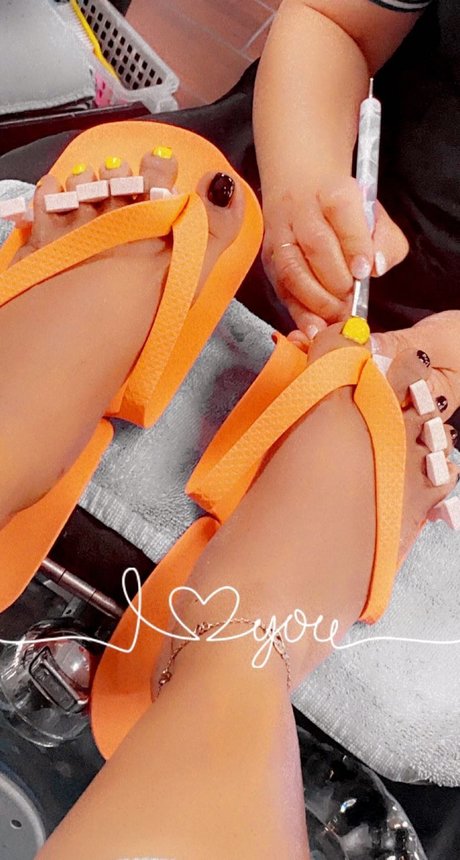 PrettiiTastii OnlyFans Model Bilder