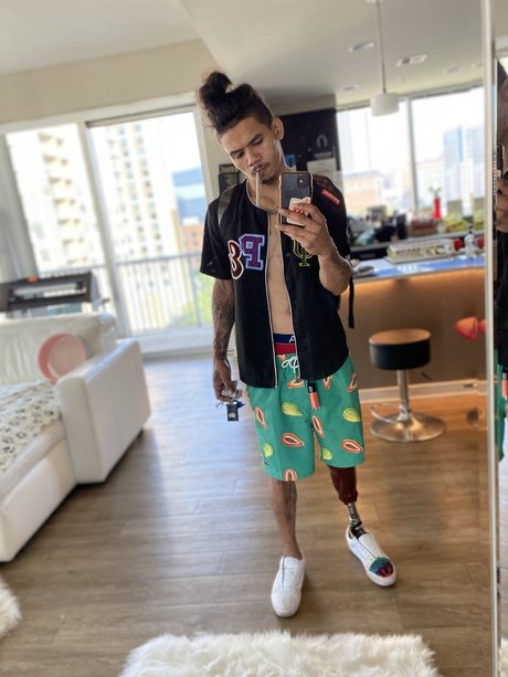 Primo OnlyFans Striptease