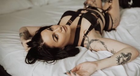 PoppyBanxx OnlyFans Leak