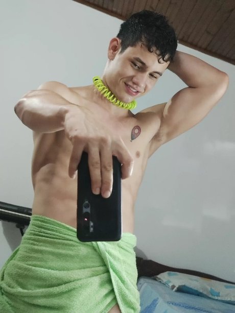 Andr s S nchez OnlyFans Nacktbilder