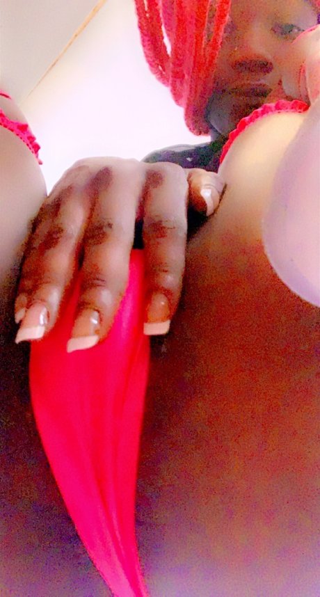 Pink poochie_ OnlyFans geleakt