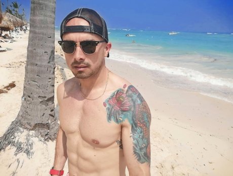 Roberto Perez Henriquez Nacktbilder von OnlyFans geleakt