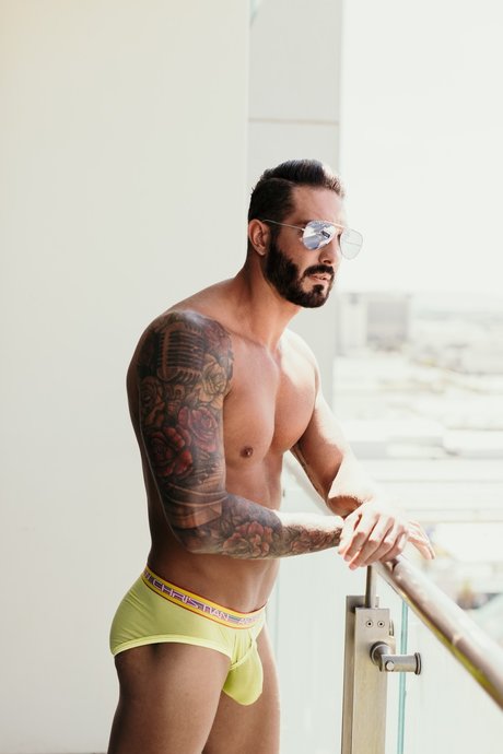 Quinton James XXX Nacktbilder OnlyFans