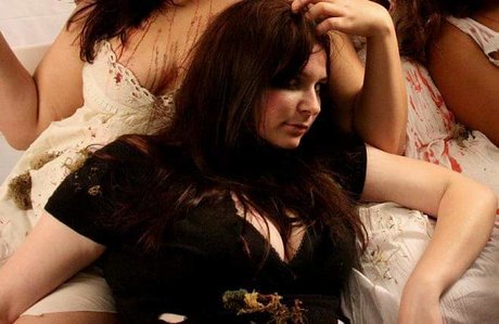 Quinn Zombie NurlyFans-Pornos