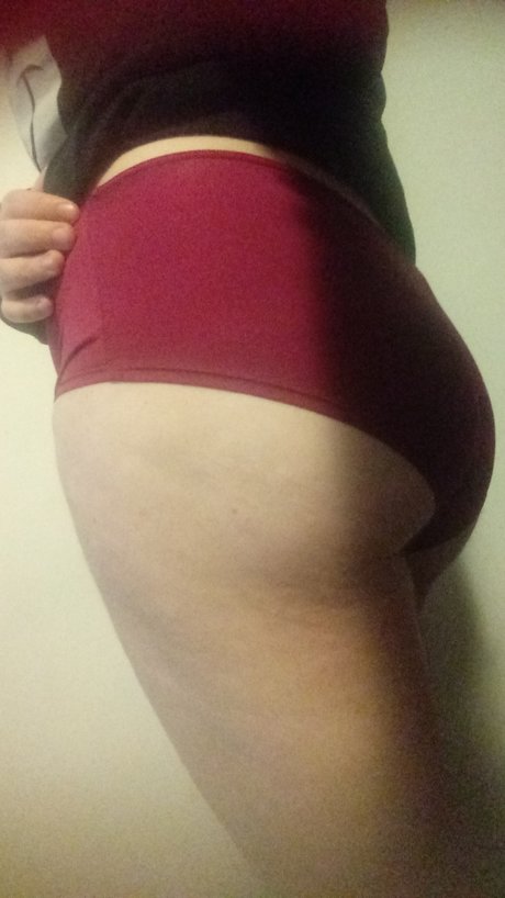 Queen Booty OnlyFans Leaj