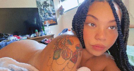 Peachie s PlayRoom OnlyFans Inhalte