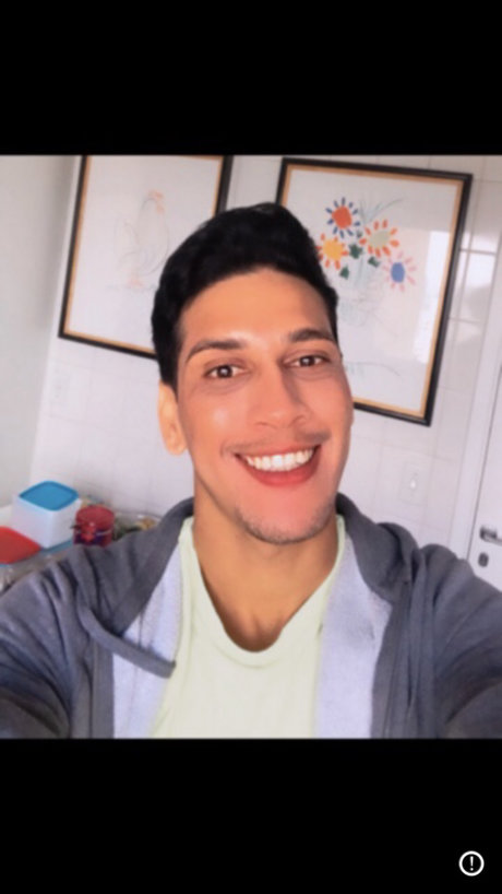 Pyetro junior OnlyFans-Bilder