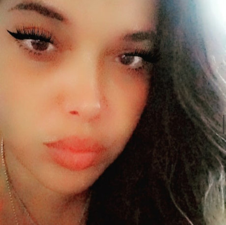 PutiStick69 dripping down her thighs_ NSFW OnlyFans