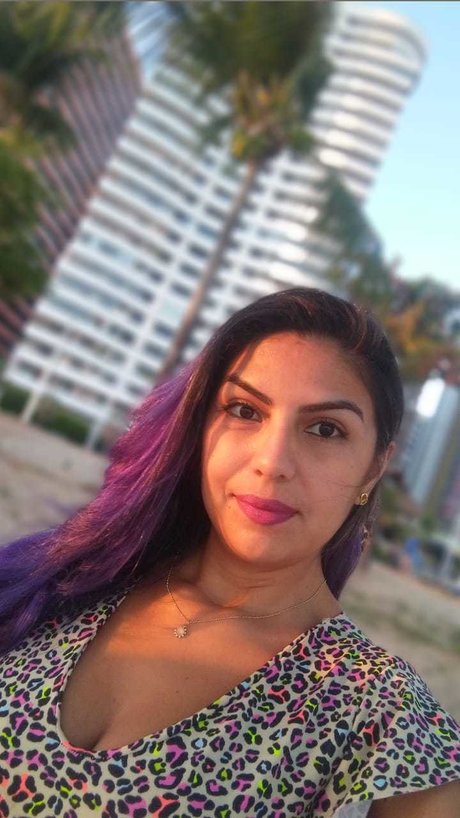 Nathalia Oliveira de Sousa OnlyFans Striptease