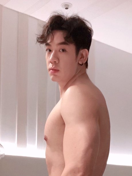 LEONG 68 Bilder OnlyFans