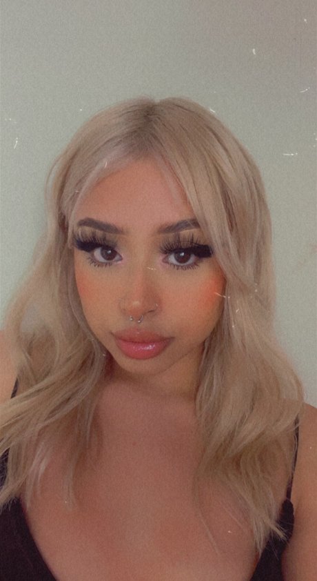 Itzel Oben ohne OnlyFans