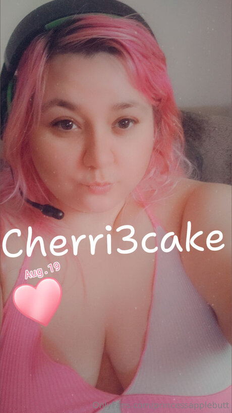 PrincessApplebuttbabe_ OnlyFans-Leaks
