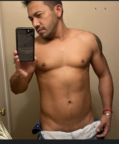 Rigoberto Nacktbilder von OnlyFans geleakt