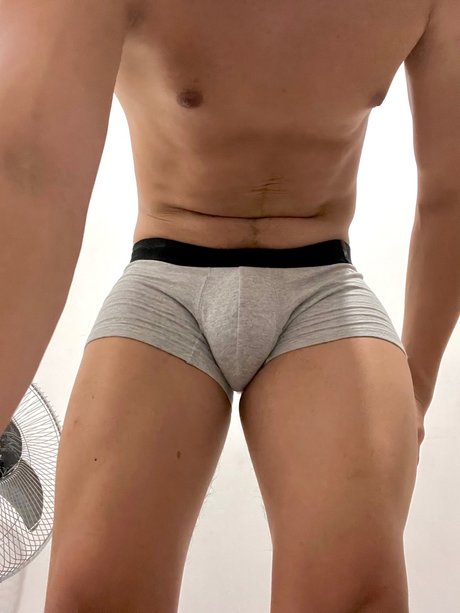 Rei Bader_ OnlyFans Model Fotos