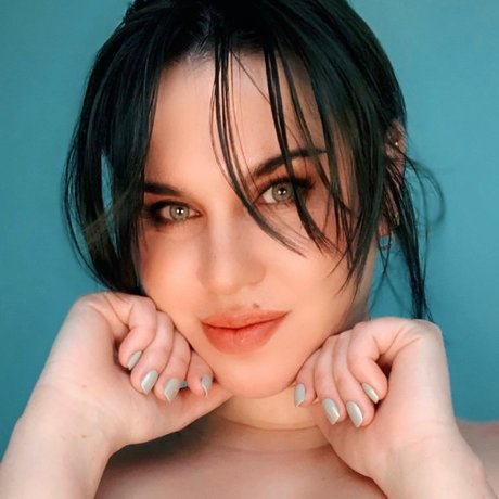 Reese Risqu_ OnlyFans-Bilder