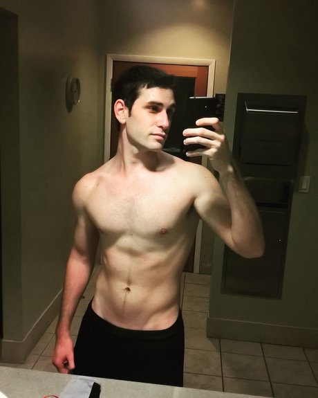 Redleafzach NurlyFans-Brüste