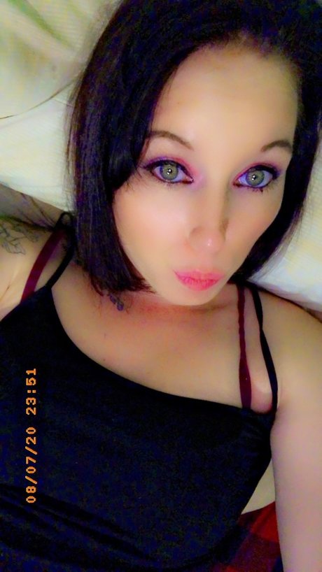 DANIELLE OFFORD OnlyFans Sextape