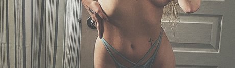 Raven Phoenix OnlyFans Leak