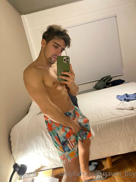 _R VEN_ Nacktbilder OnlyFans geleakt