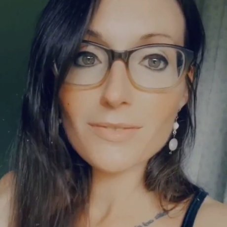 Rakelia Heiße OnlyFans Inhalte