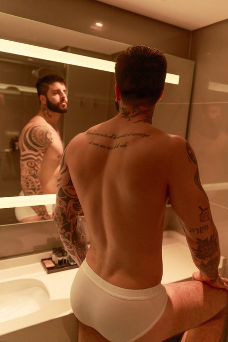 Rafael Newbold OnlyFans Leaj