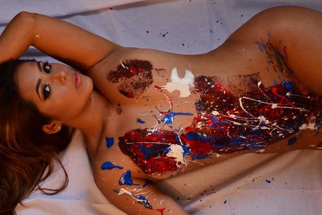 Mharia Angel OnlyFans Striptease