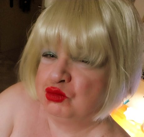 Glamourpuss Shemale TS Marci Sashay OnlyFans-Leak