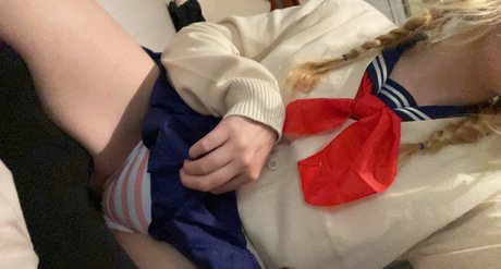 Maple OnlyFans Model Fotos