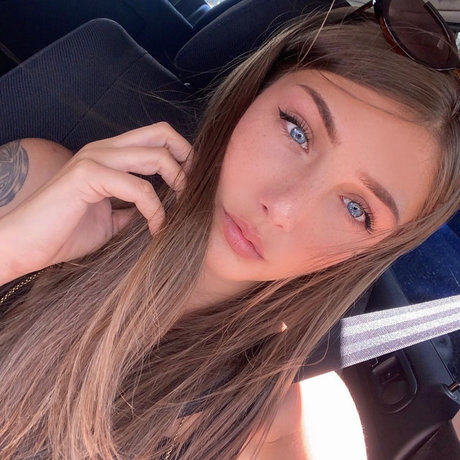 Manuela Elena_ OnlyFans NSFW