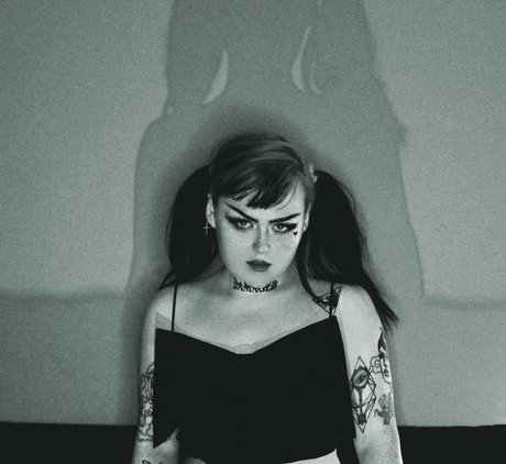 manicfoxymoron_ NurlyFans-Pornos