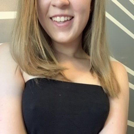 A amp ampJ OnlyFans Lesbisch