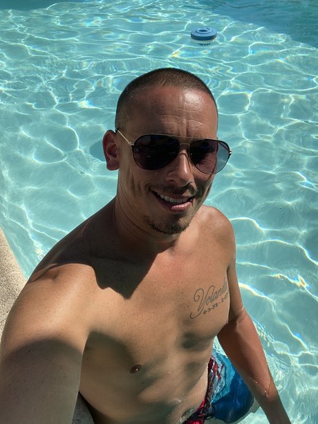 roro210469 OnlyFans Nacktbilder