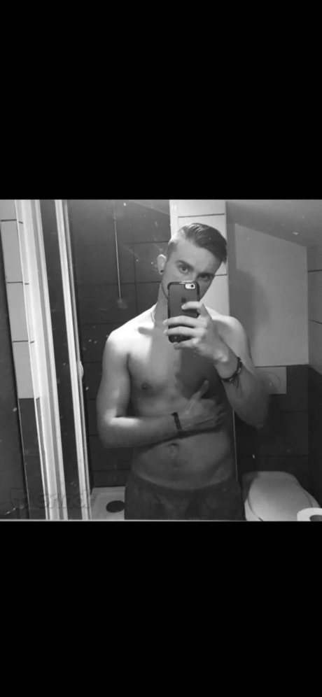 Romain_ OnlyFans Nacktbilder