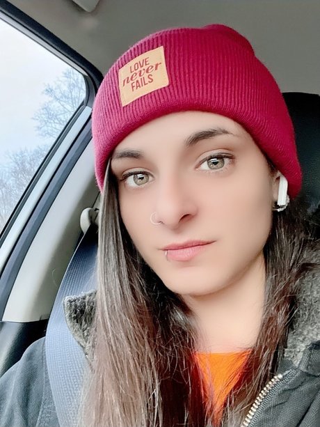 Romie Chick NSFW OnlyFans