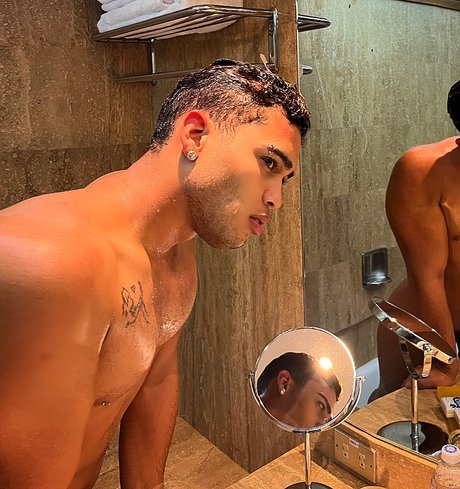 ROME ARPER Model OnlyFans Foto