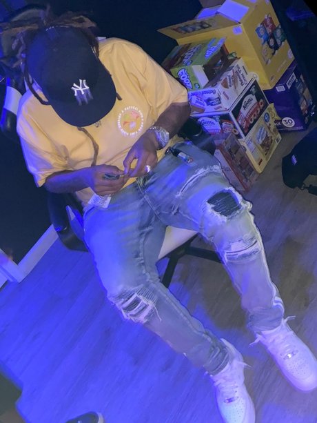 BIggMarley Nacktpornos auf OnlyFans