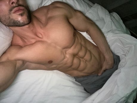 _0 2_ Nackt auf OnlyFans