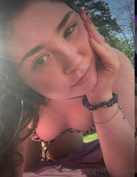 Cherry Candi OnlyFans Nackt