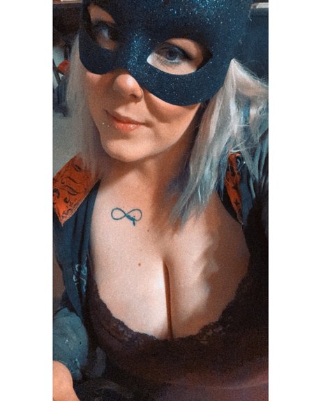 BAM OnlyFans Nackt Leaks