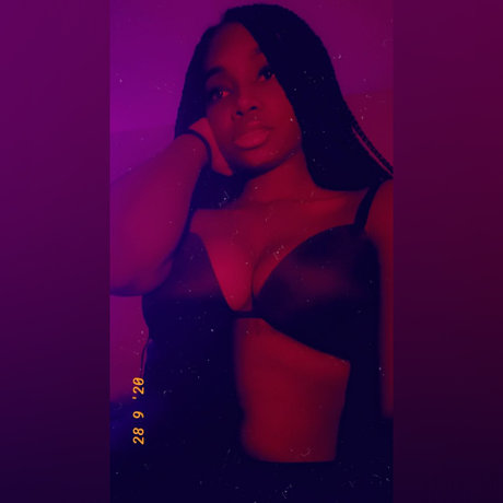 Omnisexual Babe OnlyFans-Seite