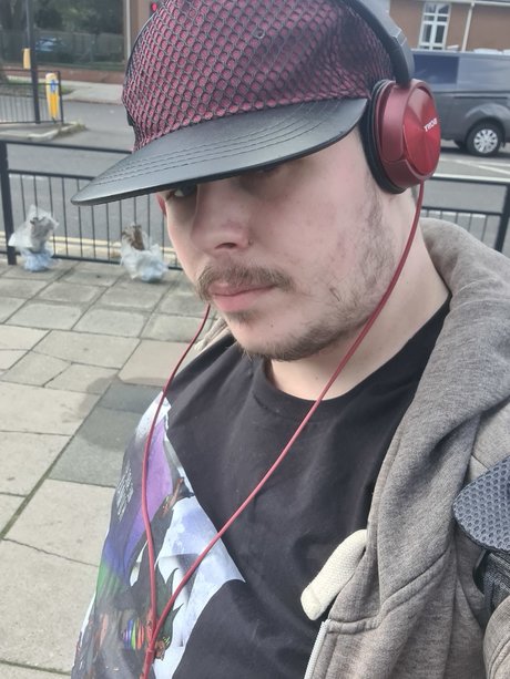 Kazuto Makoto OnlyFans explizite Inhalte